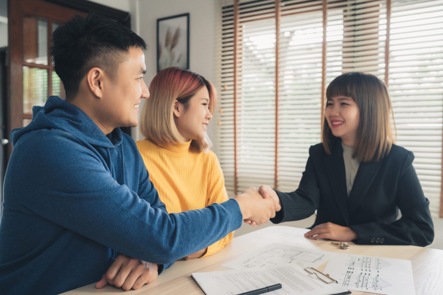 Why You Need a Trusted Immigration Consultant in Singapore